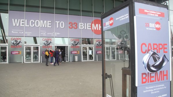 Makina-erremintaren puntaren puntan